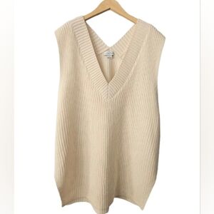 Gianni Bini Cream Ribbed Sweater Vest Size L Neutral Minimalist Chic Cozy Knit